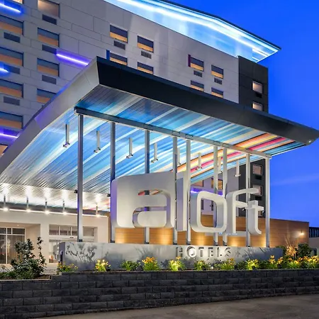 Aloft Chicago Schaumburg Hotel